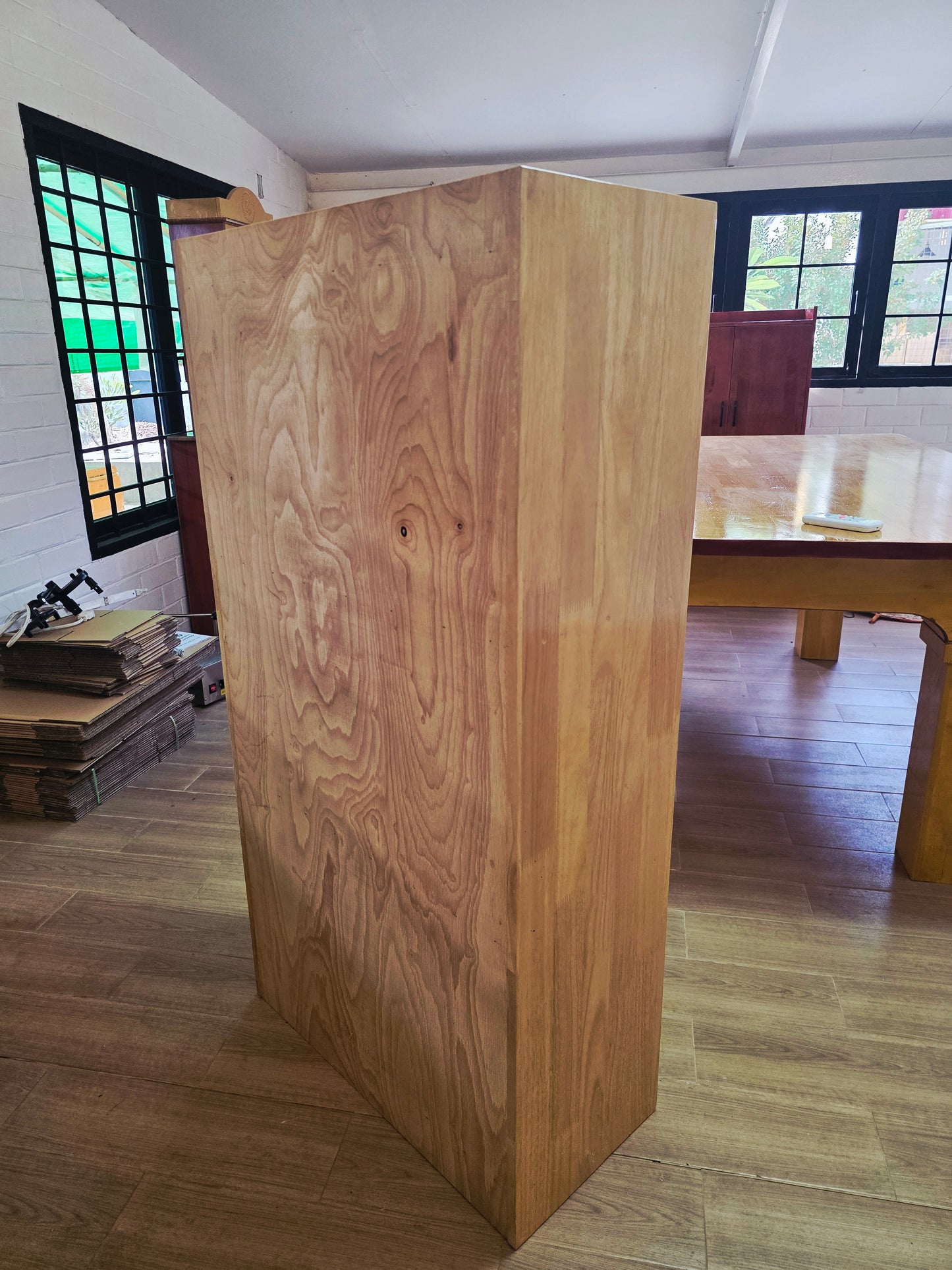 Finger Join - 2x1x4 ft - 3 Layer Rack with Door