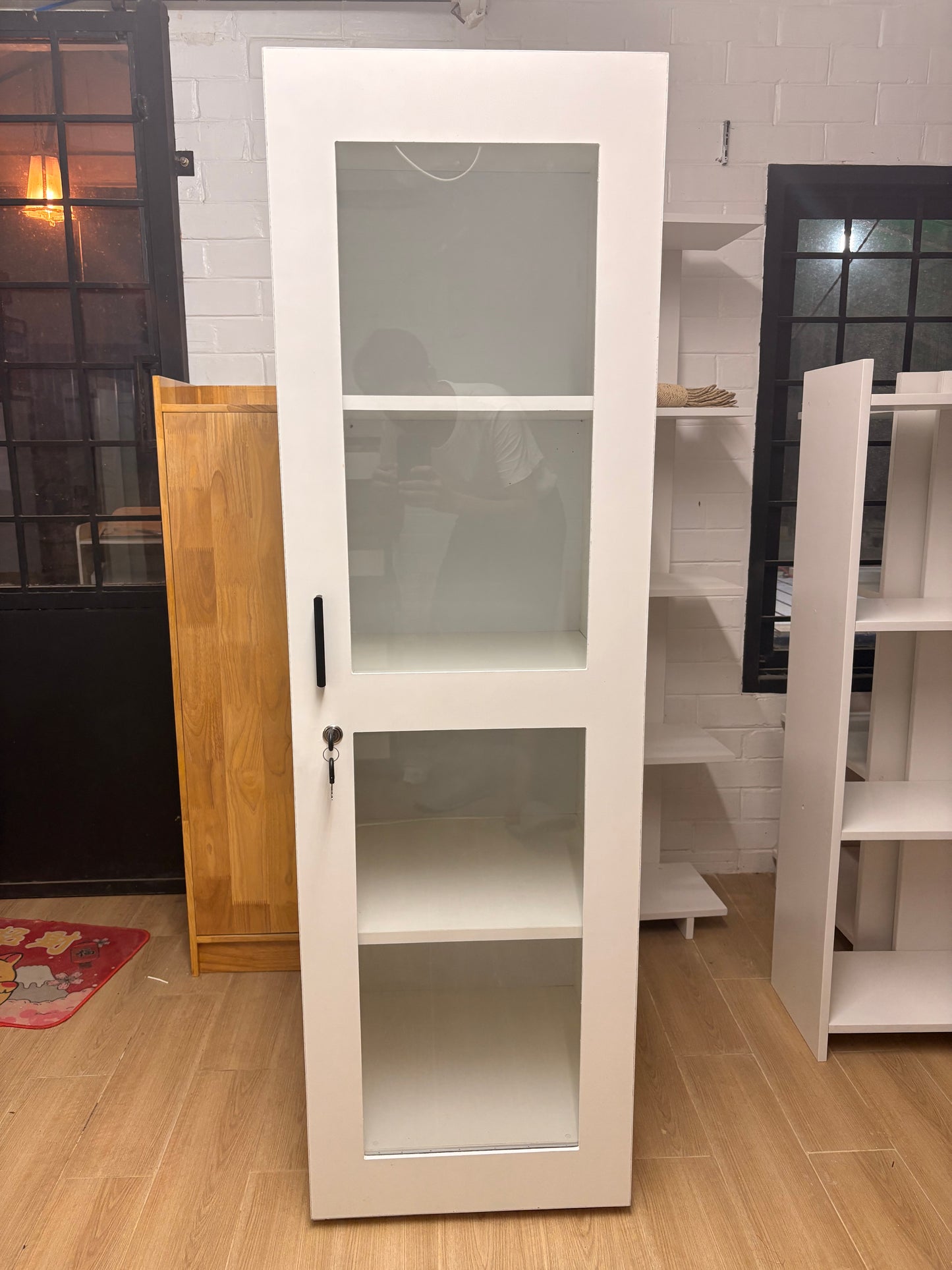 Blockboard Cabinet with Glass Door - 18 x 16 x 60 Inches Code No. T17