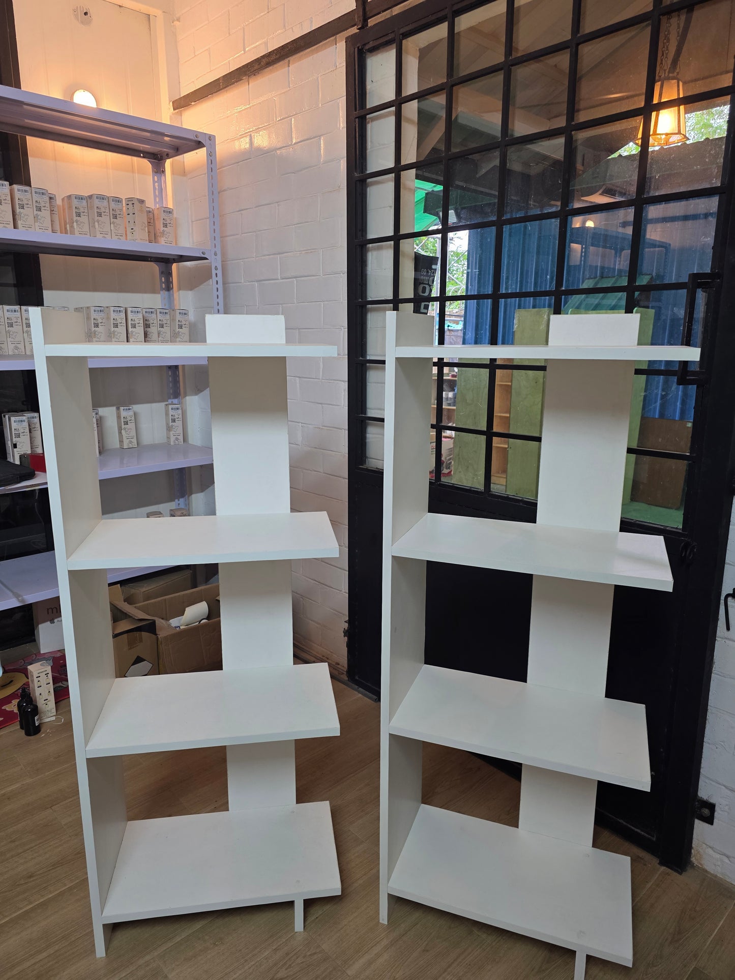 Book Shelf - Blockboard White - 4 Layer , Corner , L